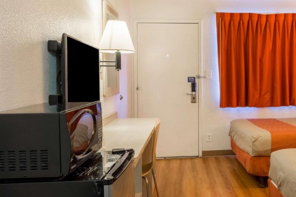 Motel 6-Mojave, CA - Airport image 19